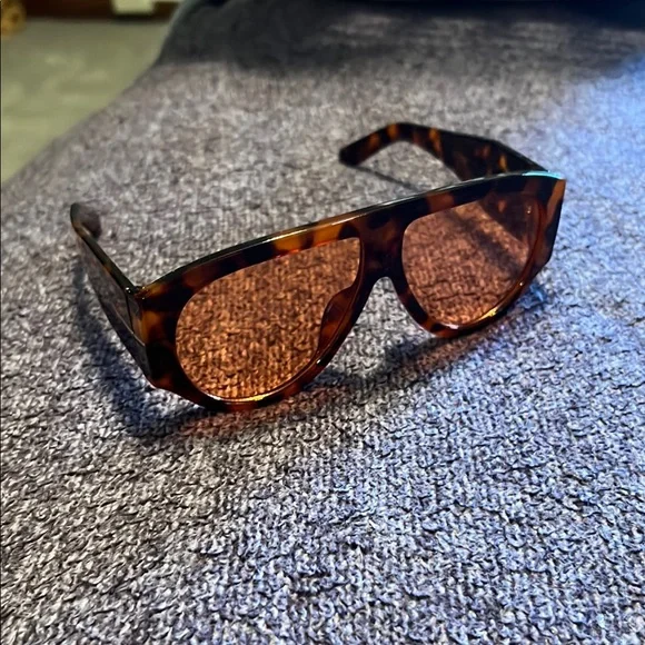 Tortoise Shell Sunglasses - Picture 1 of 5